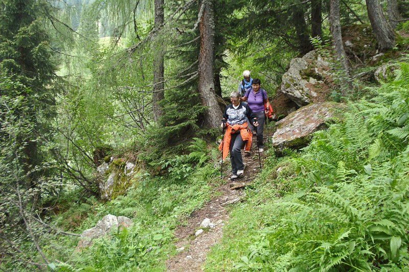 22 auch die Damen.JPG